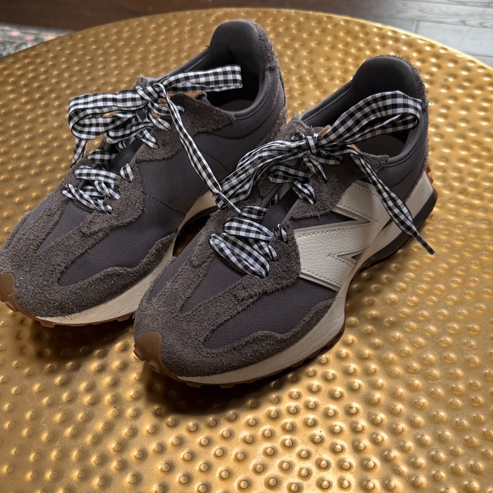 Women’s New Balance 327 Gray Suede-Trim Athletic Sneakers with Gingham Laces 8
